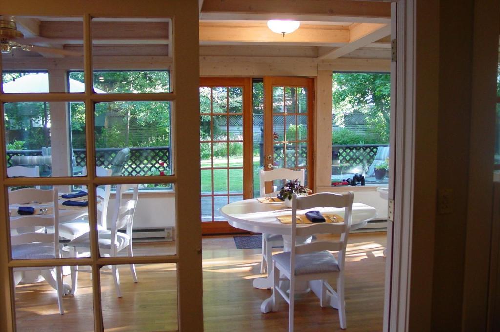 The Mcfarland Inn Bed And Breakfast 코어 드얼린 외부 사진