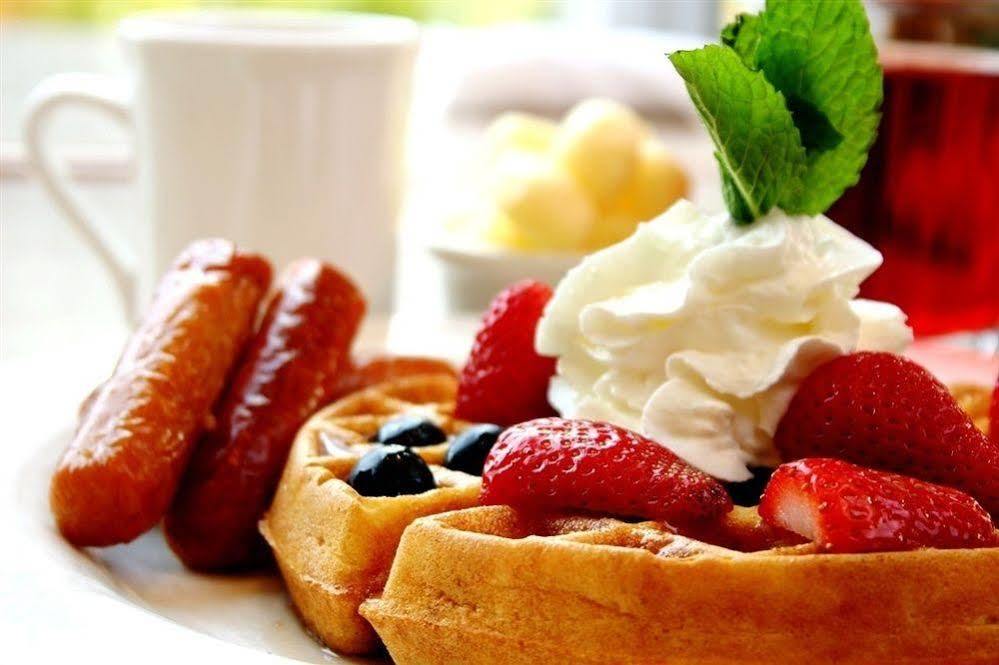 The Mcfarland Inn Bed And Breakfast 코어 드얼린 외부 사진